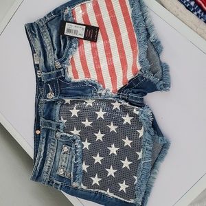 Brand new "Miss Me" Patriotic size 27 Shorts a must have